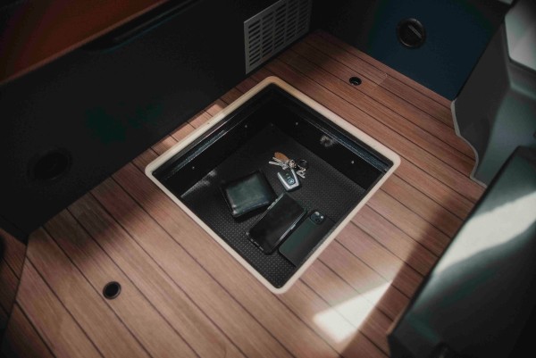 Floor safe