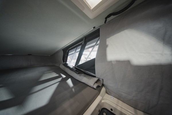 Four-piece pop-top roof insulation